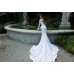  Кружевное свадебное платье с длинным рукавом и шлейфом 